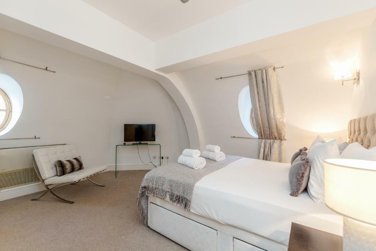 Apartment Outstanding Trafalgar Penthouse, Sleeps 8