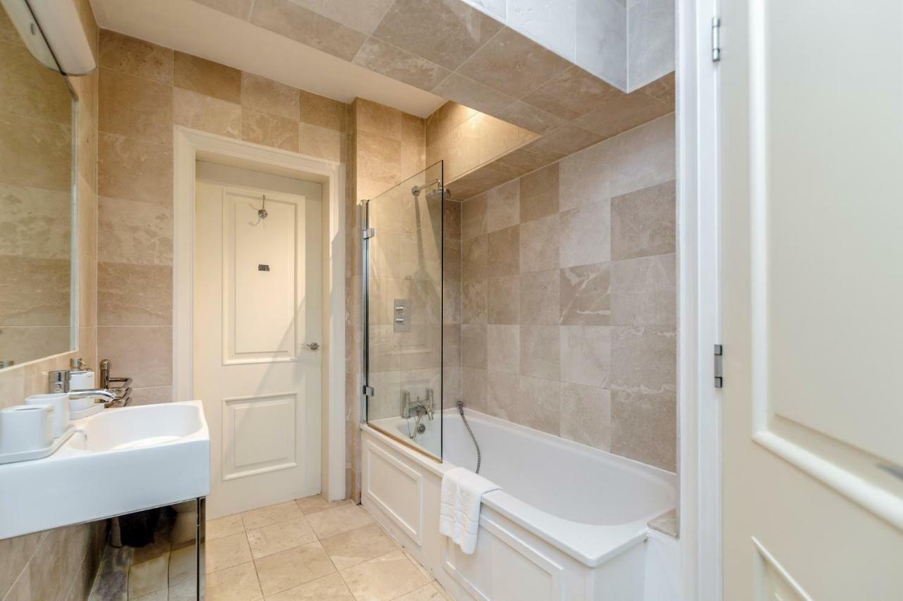 Apartment Outstanding Trafalgar Penthouse, Sleeps 8
