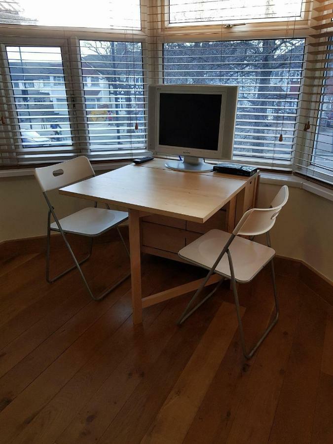 Oak House Apartment