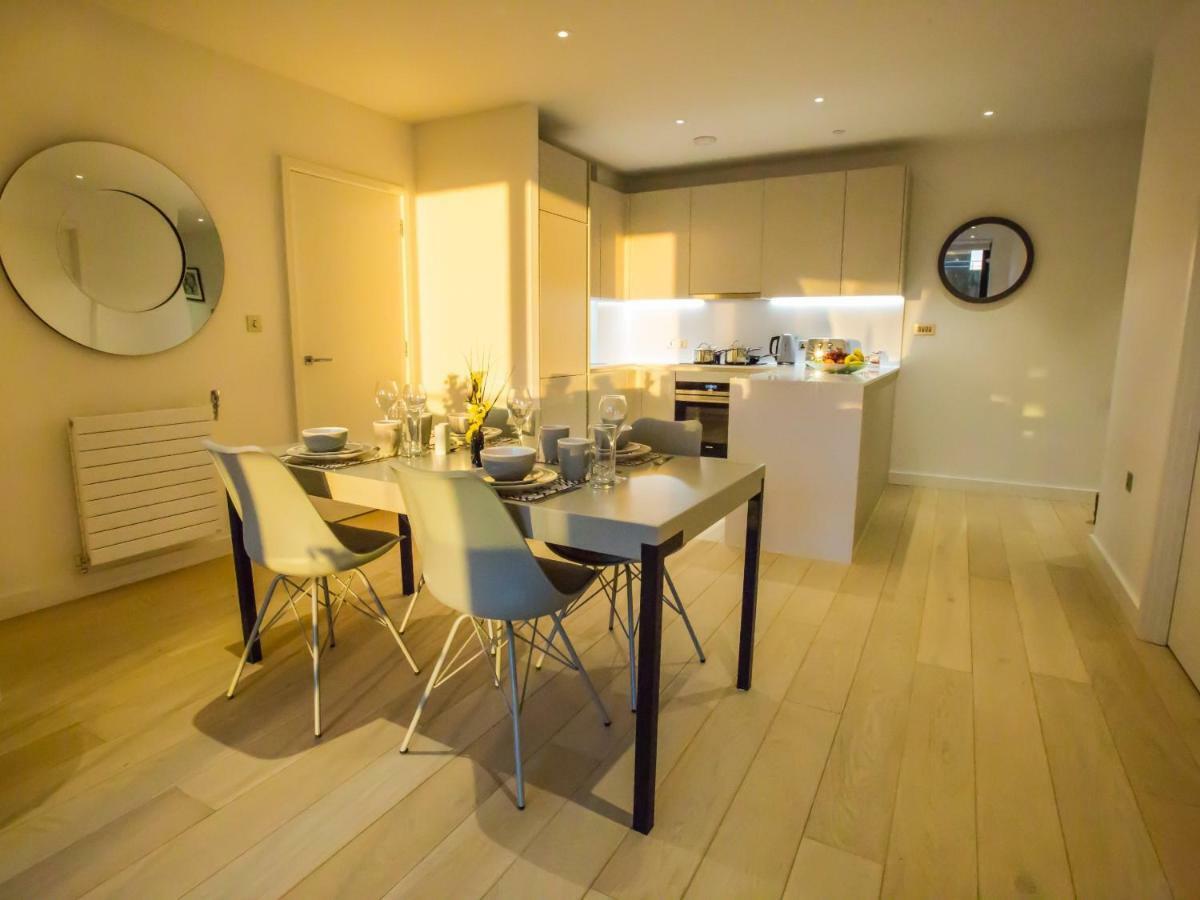 Gigli Luxury Wembley *