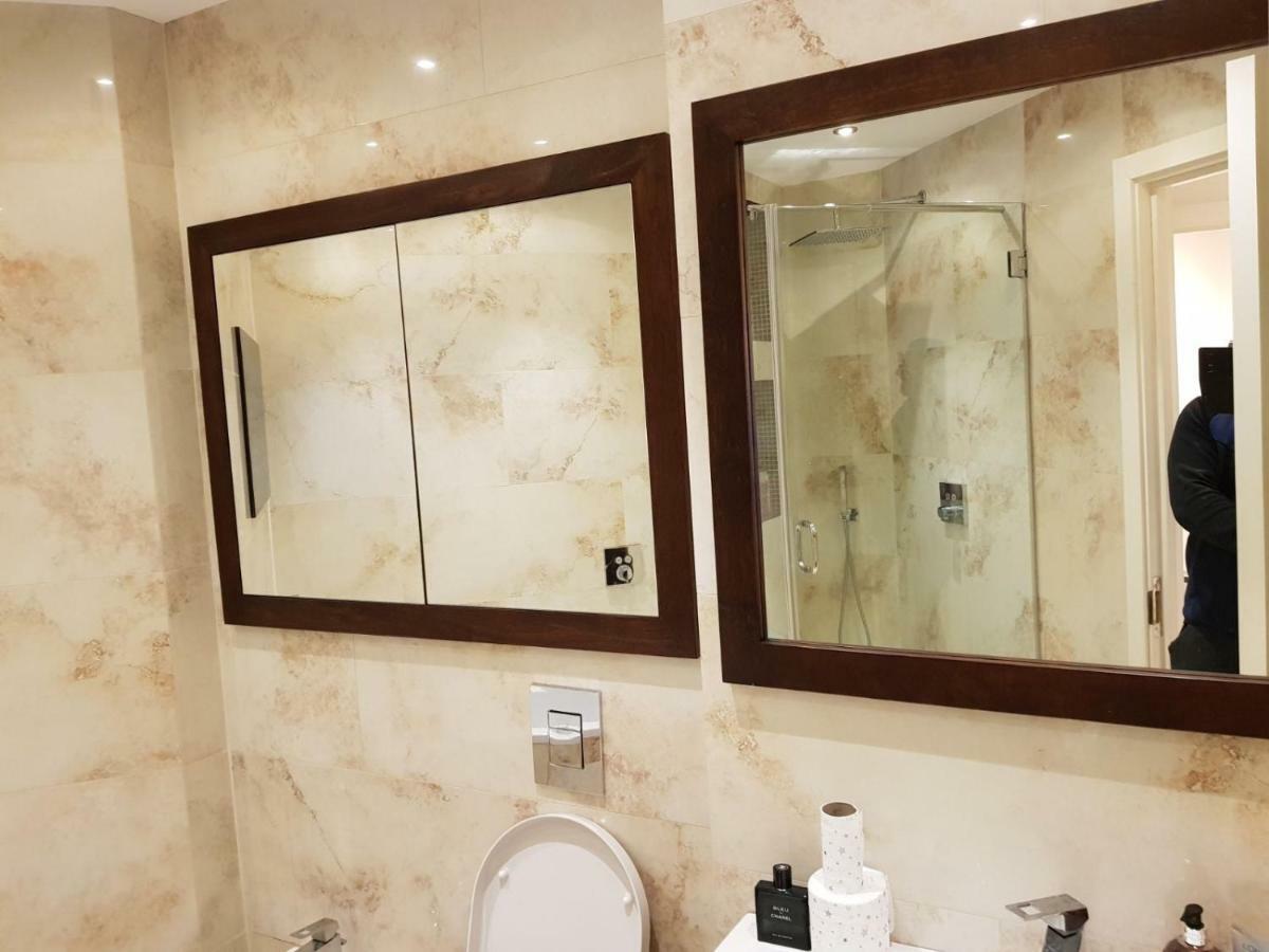 Apartamento Heart Of Knightsbridge - Stunning Air Conditioned - 1 Minute Walk From Harrods *