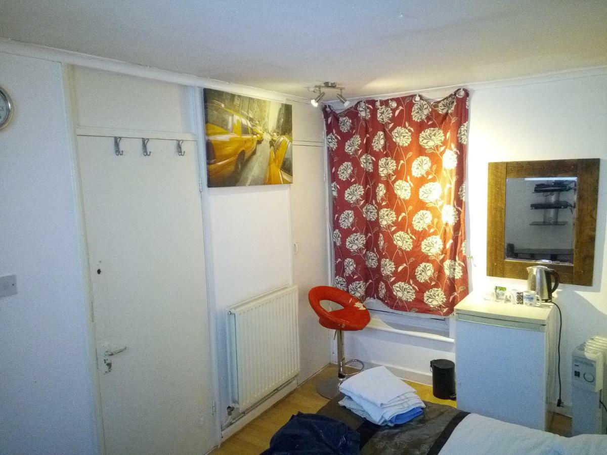 Private Cosy Roomz * London