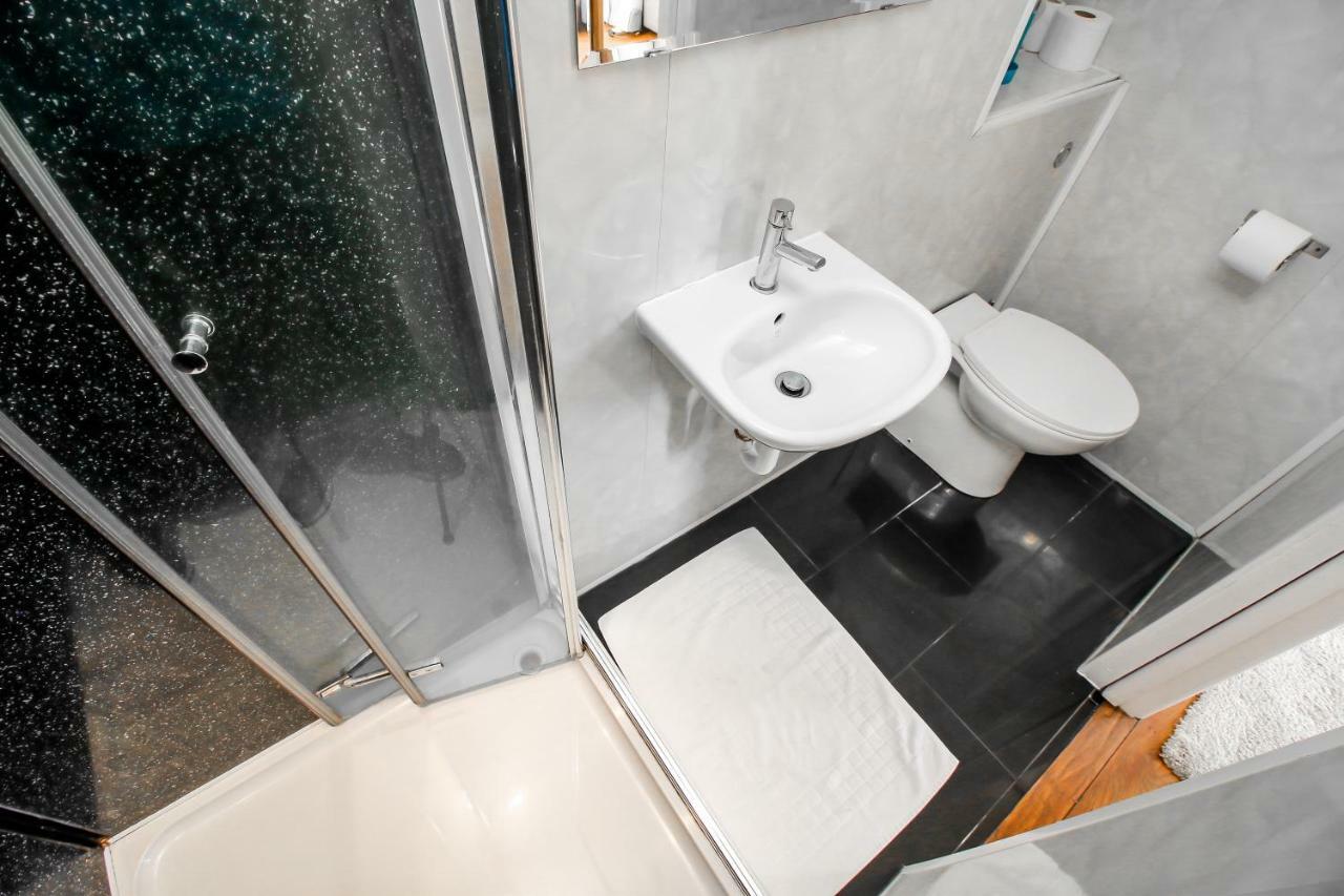 Apartment View Flat @ Liverpool St. *