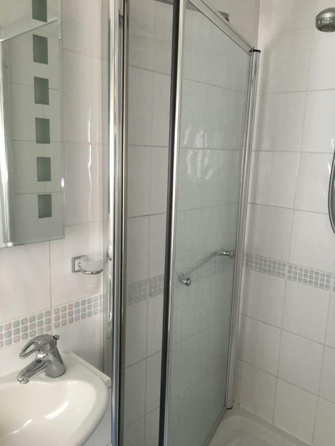 Homestay Woodstock London
