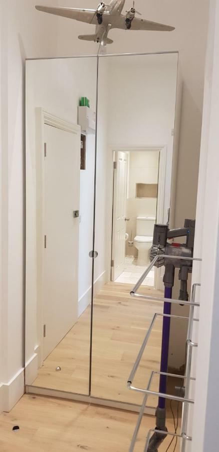 Luxury One Bed Next To Hyde Park London