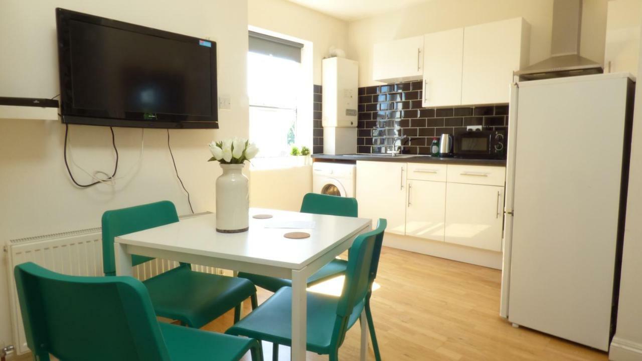 Absolute Battersea Apartment London