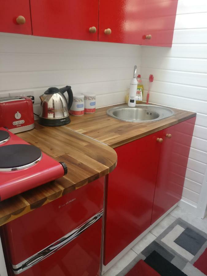 Private Extension With Bathroom And Kitchen * Londres