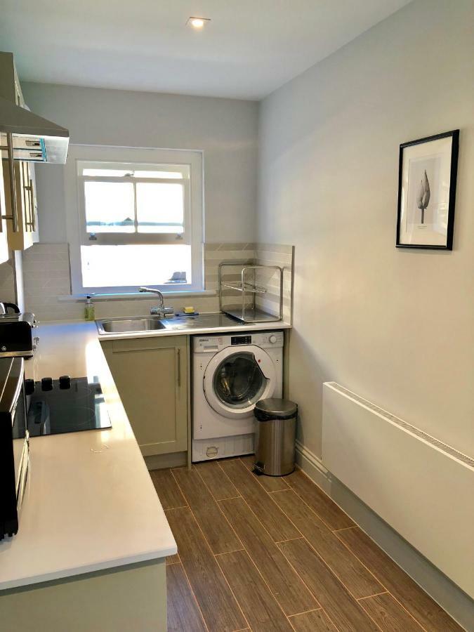Stylish Maisonette And In Victoria Apartment *