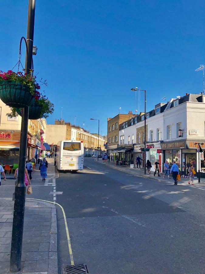 Apartment Stylish Maisonette And In Victoria London
