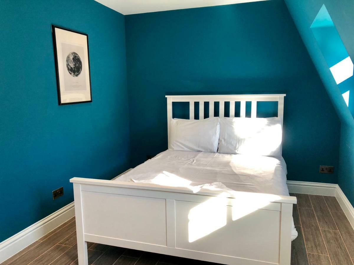 Apartment Stylish Maisonette And In Victoria London