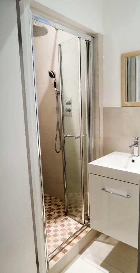 Courtfield Gardens Luxury Apartment *