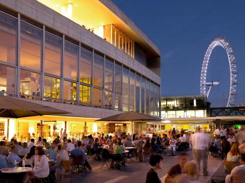 With Parking Near Waterloo & St Thomas & Big Ben & Parliament Apartment *