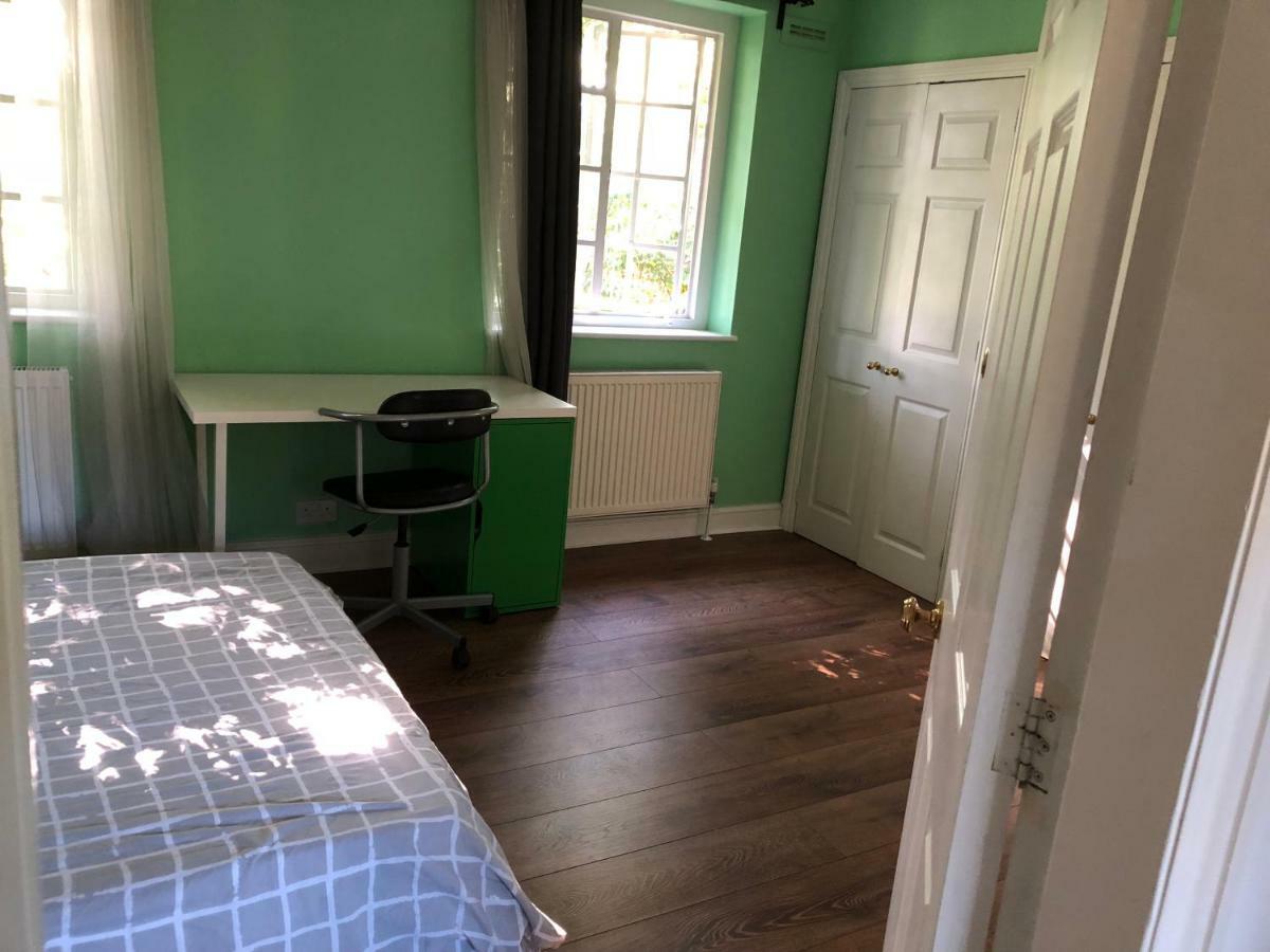 Homestay Dartmouth House *
