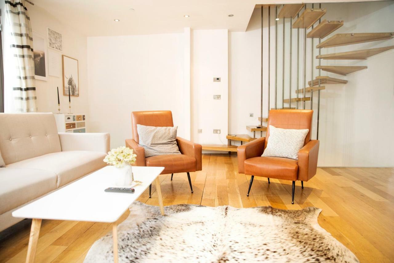 Ferienhaus The Holborn Lights - Modern 3Bdr Home With Rooftop Terrace & Garage