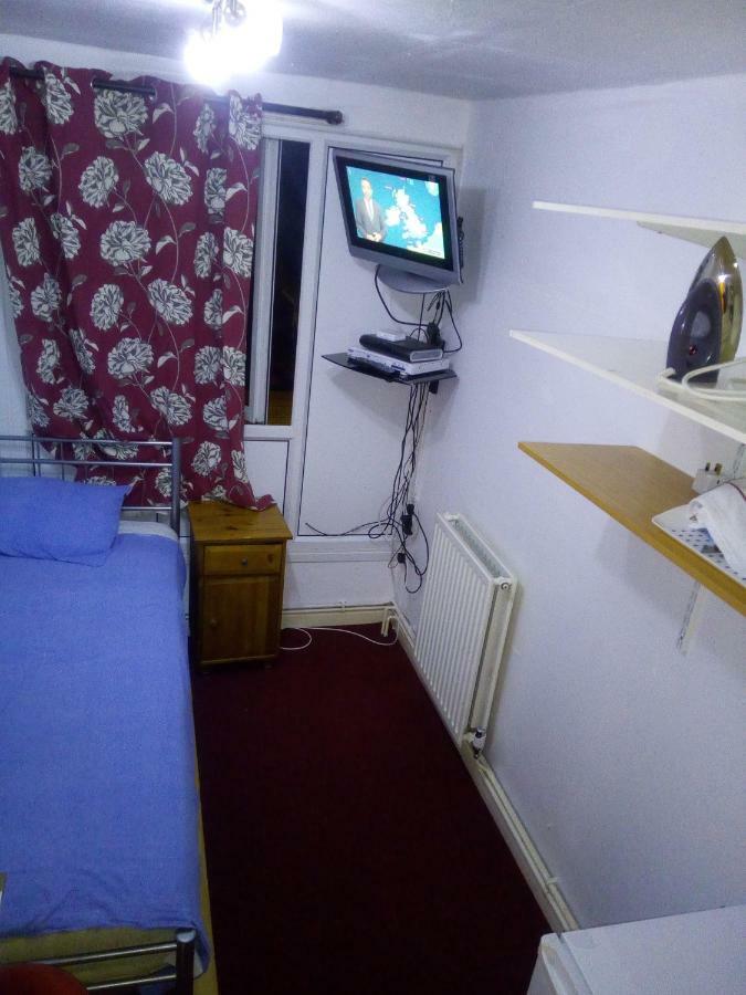 Private Cosy Roomz Homestay