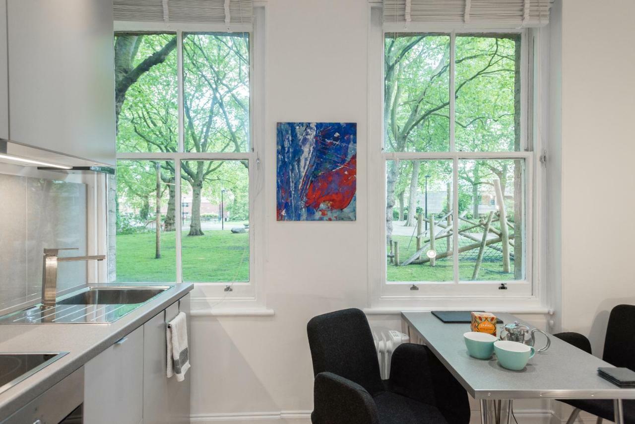Friendly Flat Near Bridge Apartment