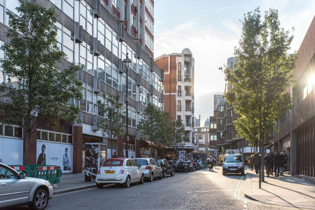 Artistic And Soulful Carnaby Street Movie Pad Apartment London