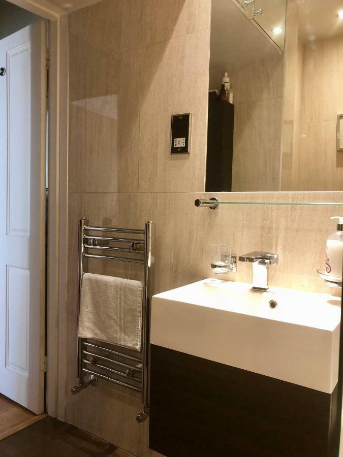 Luxury In London, Mida Vale Apartment *