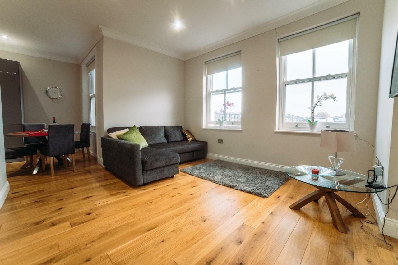 Apartment Flat 8, Cromwell Road, 2 Bedroom London