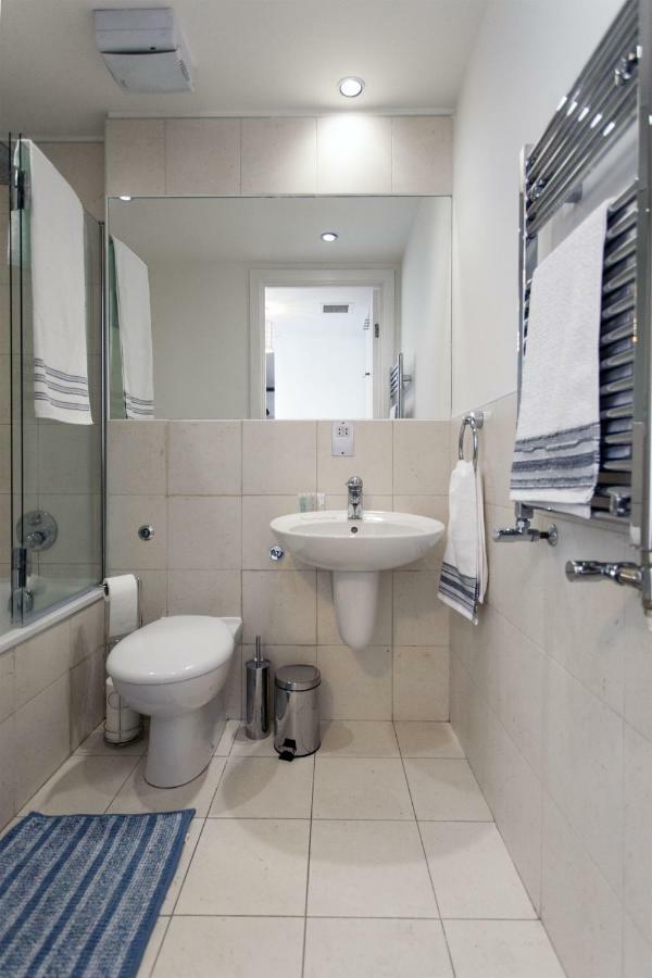 Old Fire Station - Wc1a Apartment *