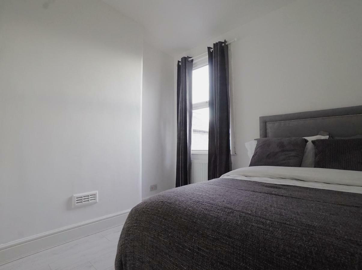 Milton Place London