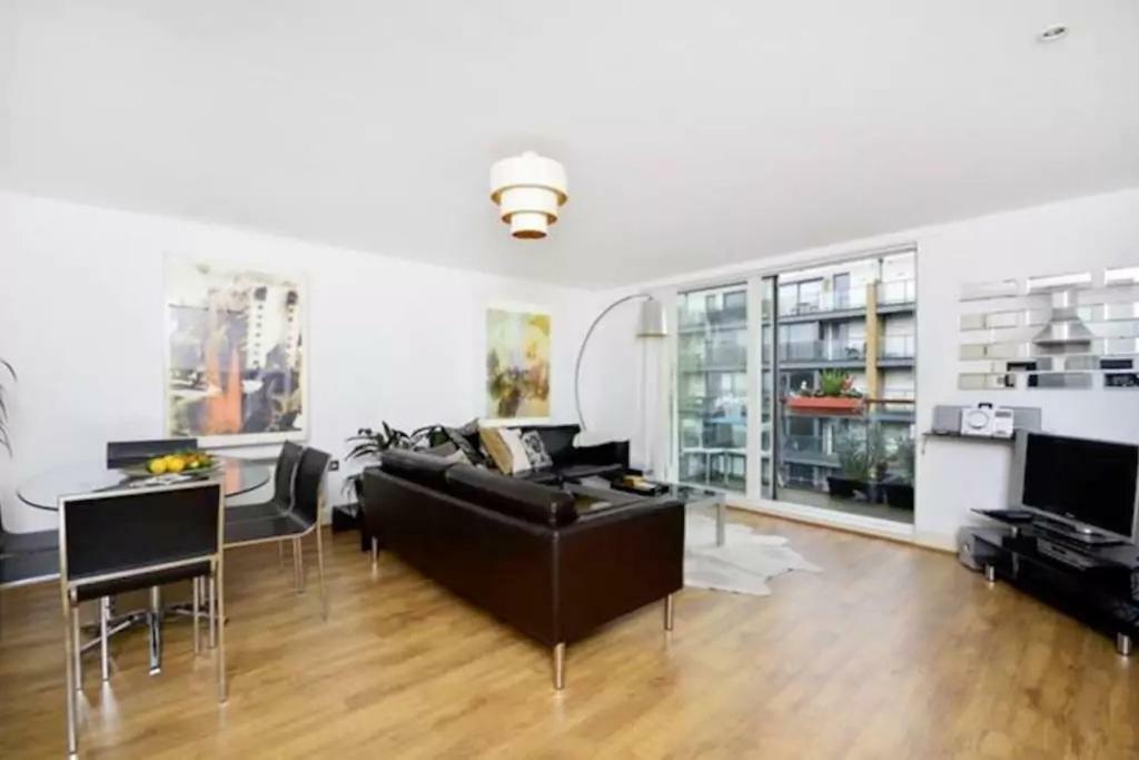 Modern In Central Homestay