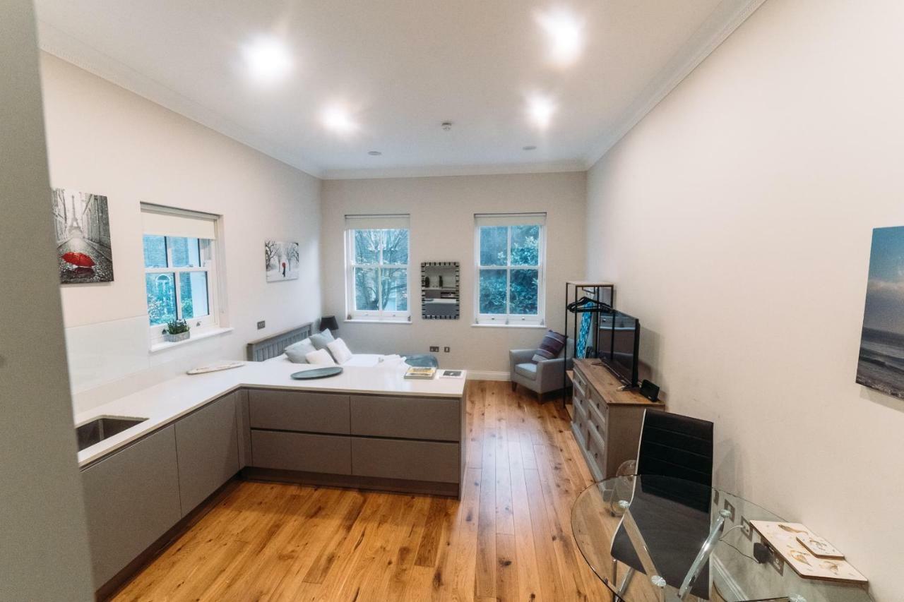 Flat 3, Cromwell Road, 1 Bedroom Studio Apartment