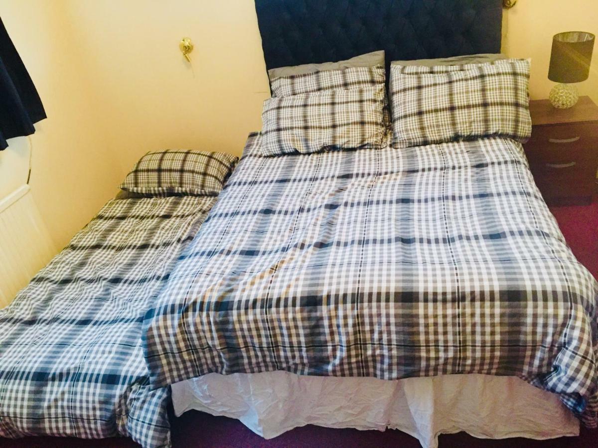 Guest house For 6 People *