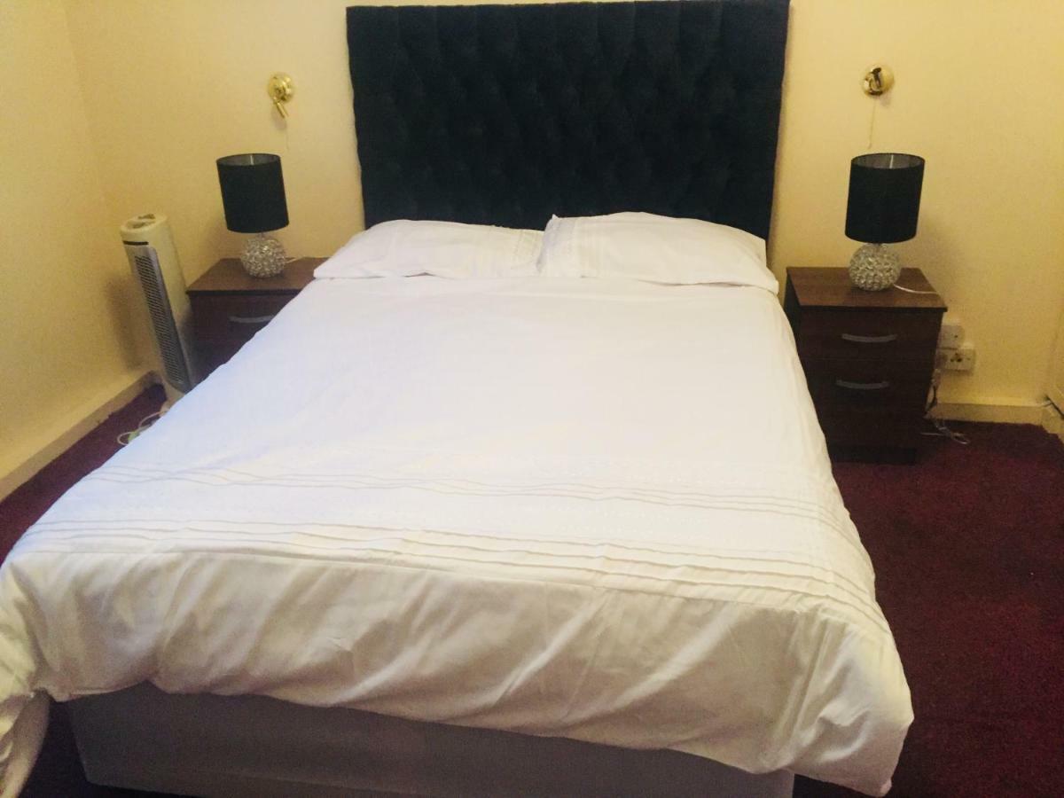 For 6 People * London