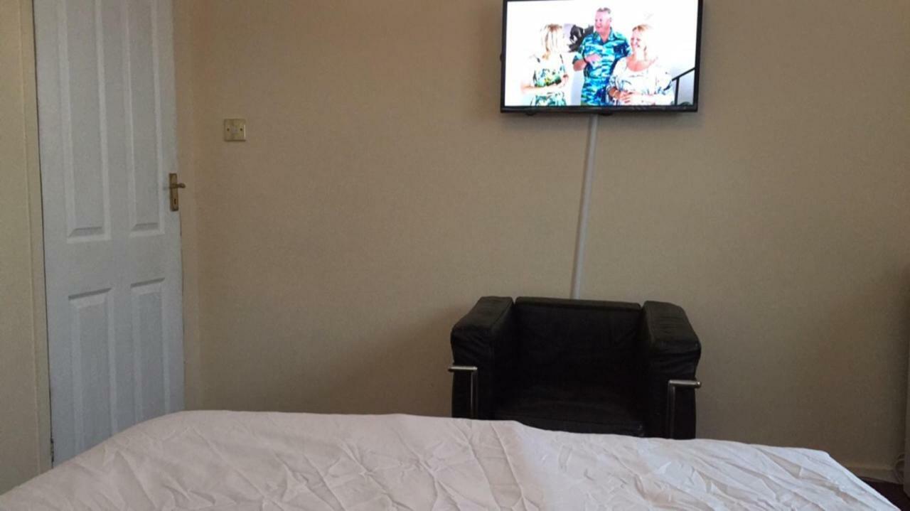 For 6 People Guest house