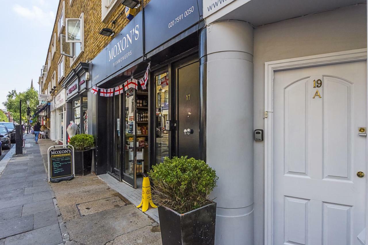 Apartment 17 Bute Street London