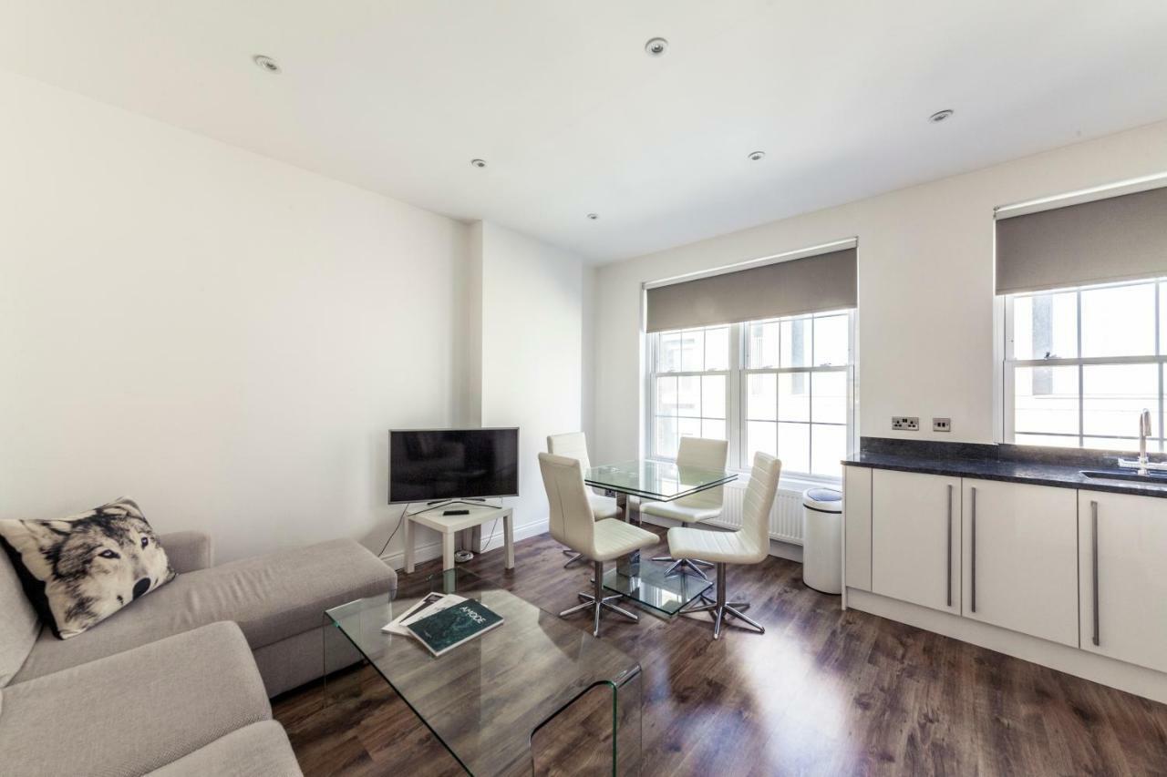Apartment Albert Royal Palace