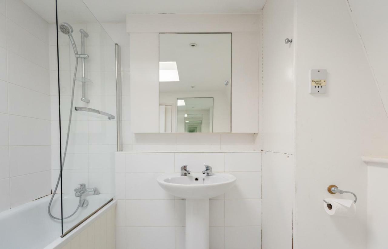 The Kensington Palace Mews - Bright & Modern 6bdr House With Garage Apartment *