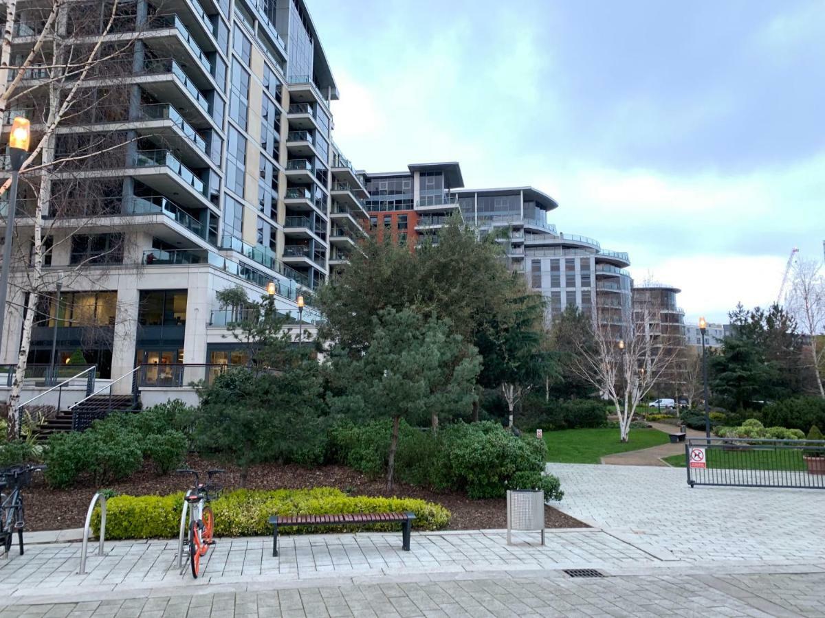 Thames View Apartment, Imperial Wharf Apartment