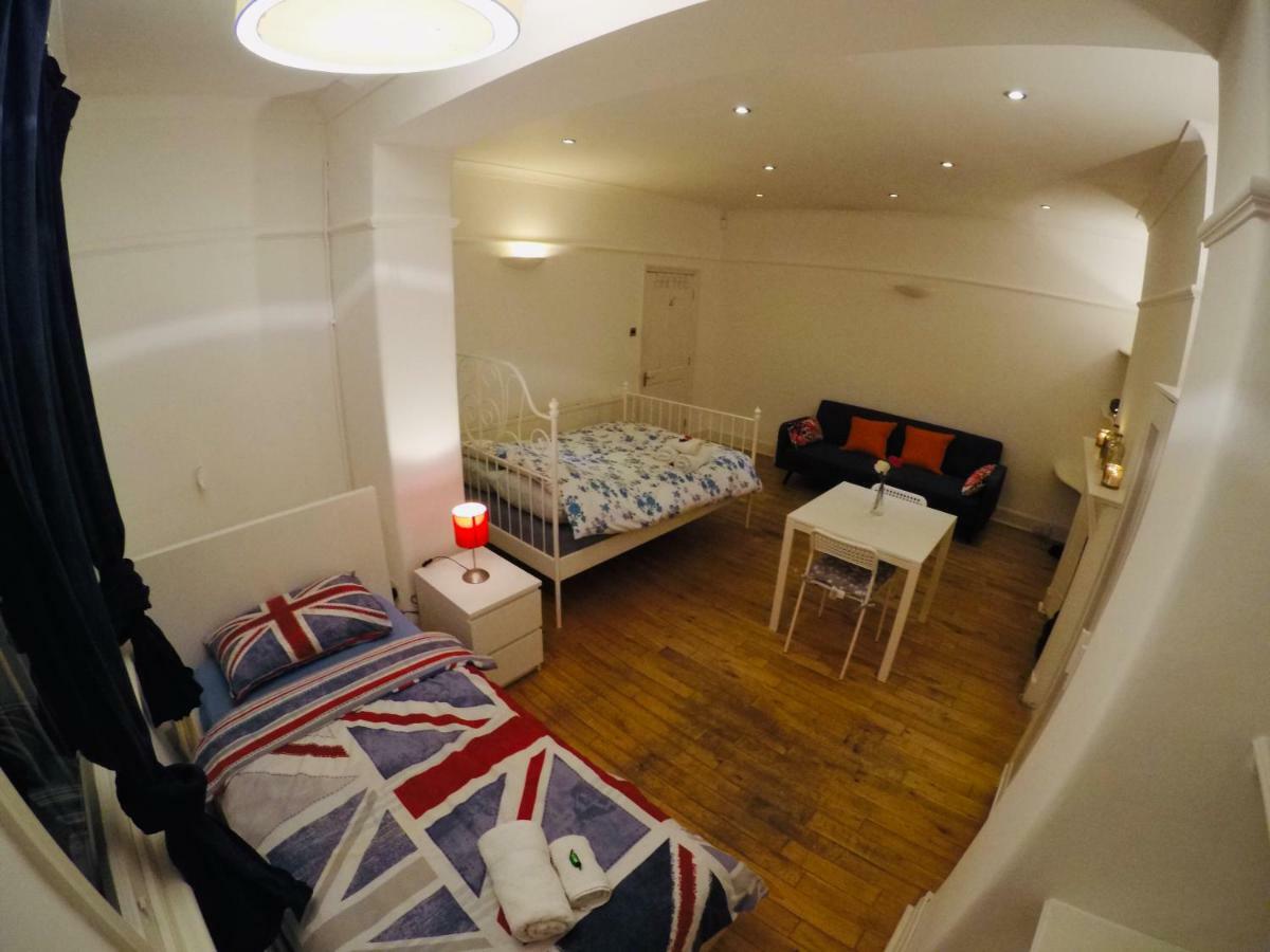 Huge Double Near Gasthof London