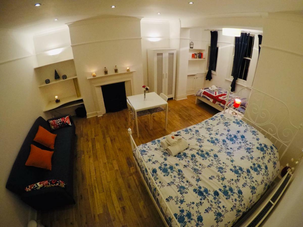 Gasthof Huge Double Near London