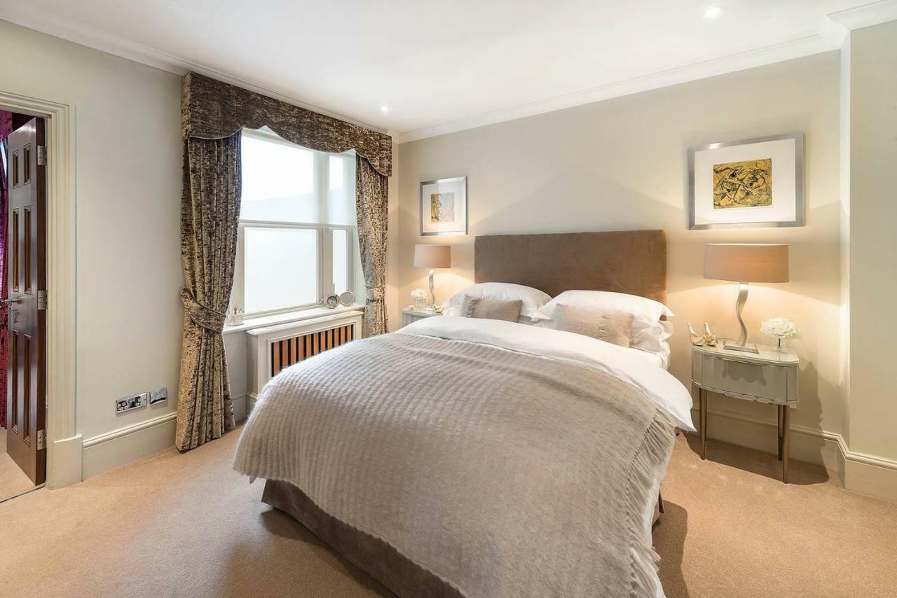 Grand Ambassadorial Duplex Hyde Park *