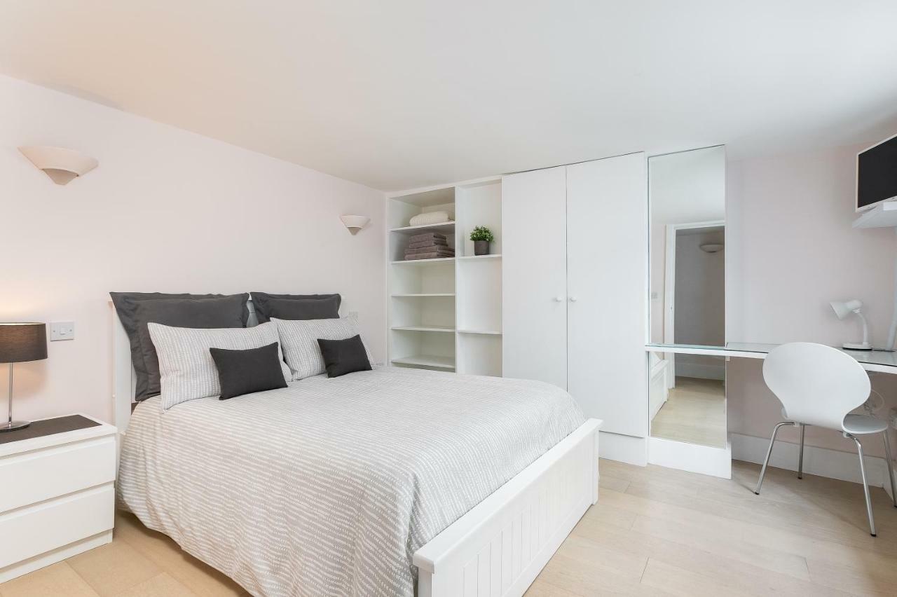 Apartment With Private Patio, And Park Across The Road (adults Only)