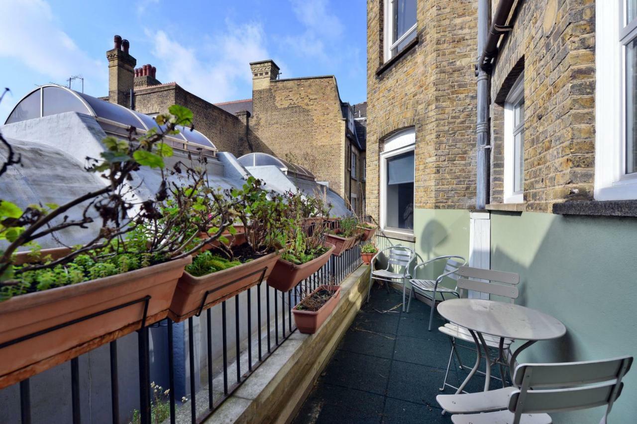 Apartment 12 Archer Street
