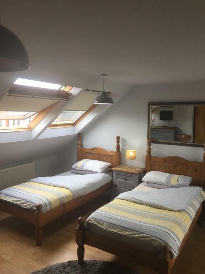 Tony's Place Bed & Breakfast London