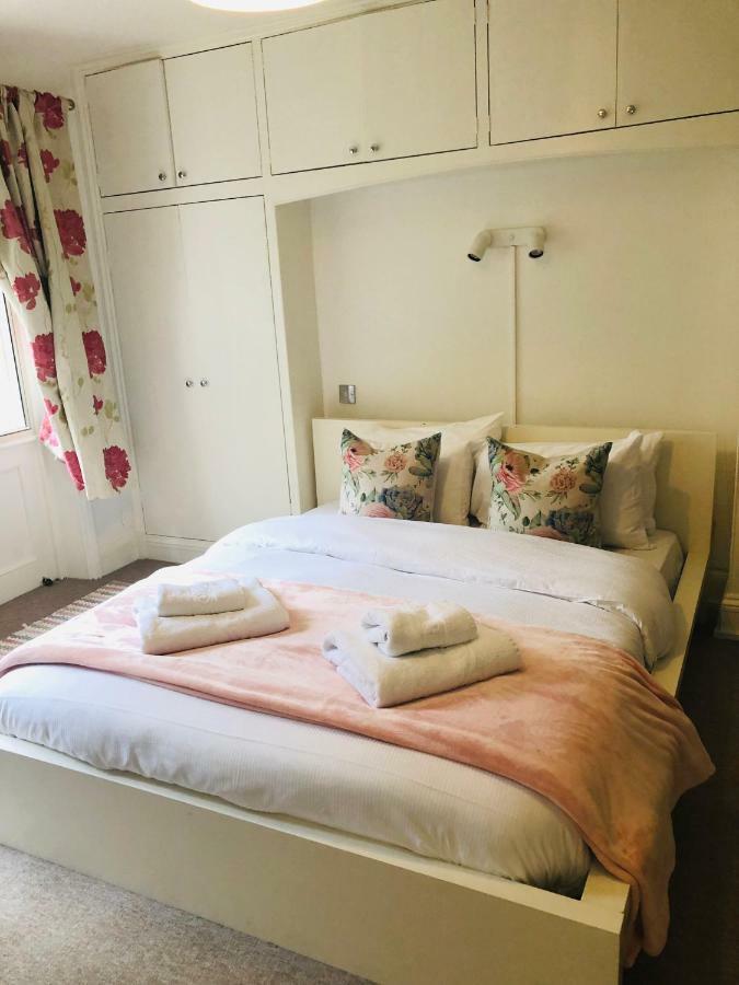 2 Bedroom Close To Camden Town * London