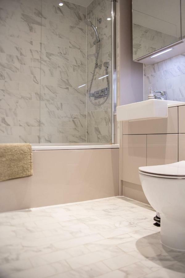 Grandeur Iv Executive Apartment, Central * London