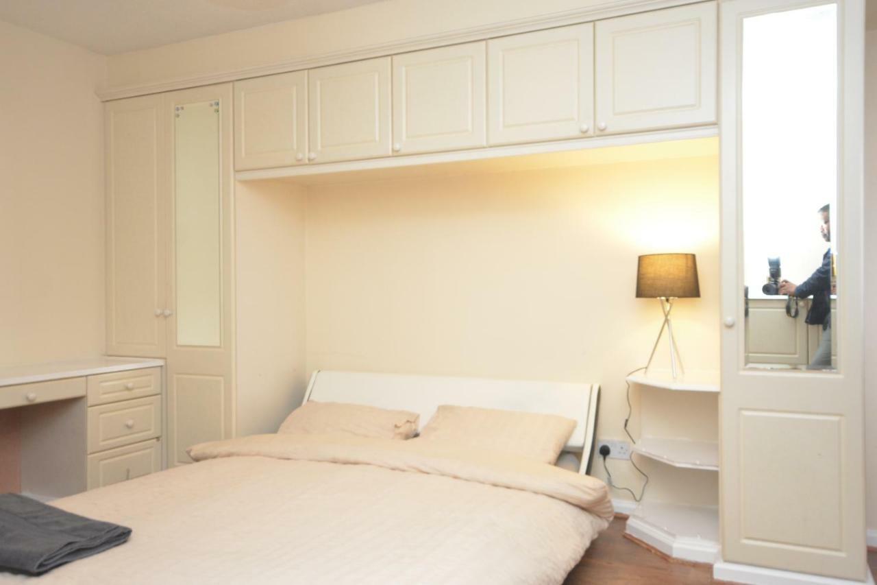 Holiday home Four Bedroom Townhouse 12 Minutes Walk To Excel Exhibition Centre