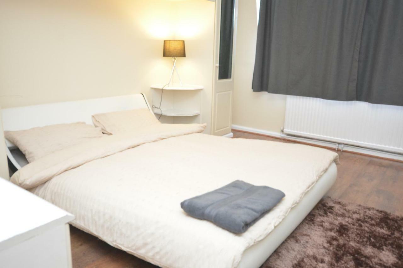 Holiday home Four Bedroom Townhouse 12 Minutes Walk To Excel Exhibition Centre