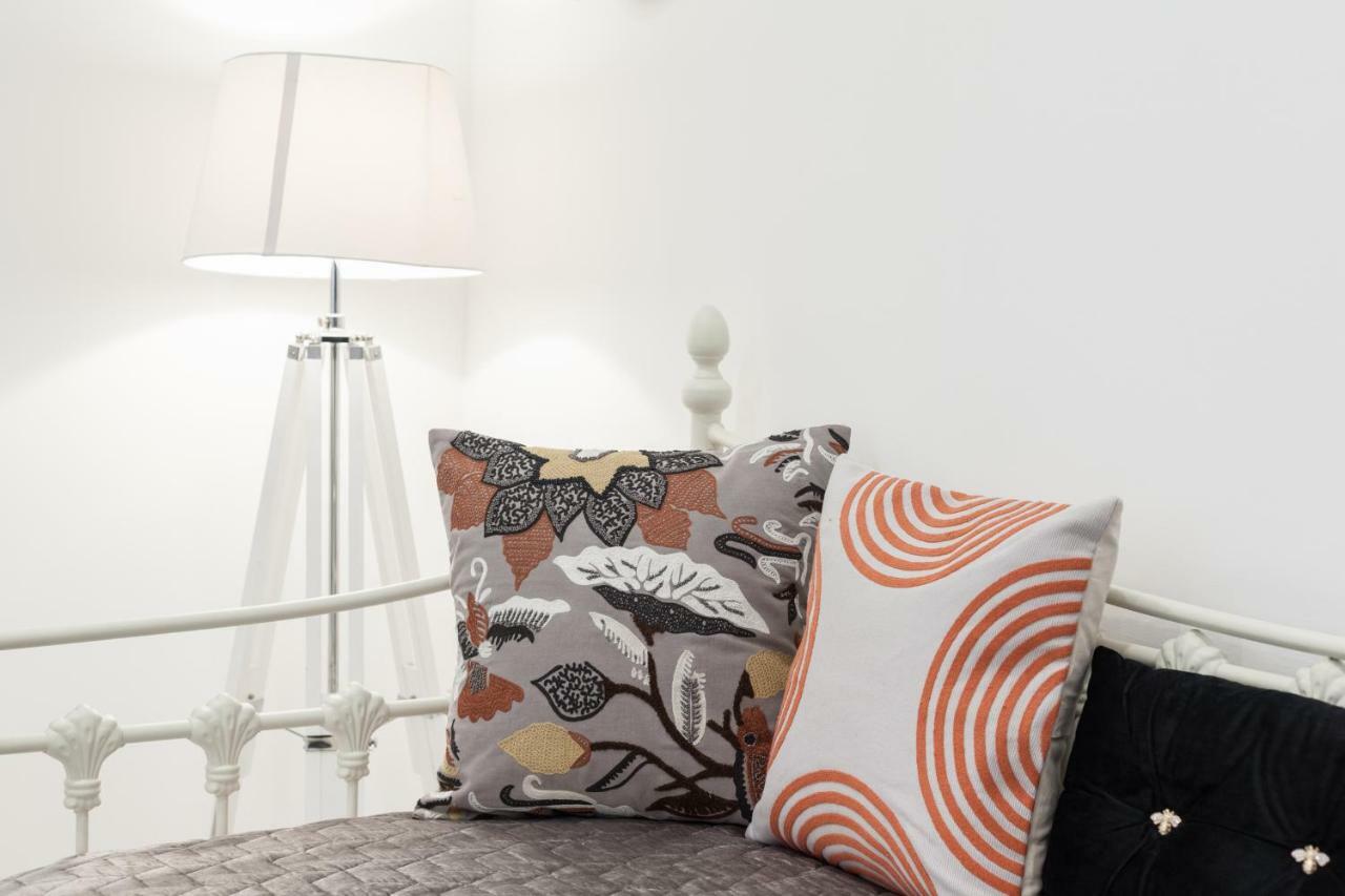- Great Location Apartment London