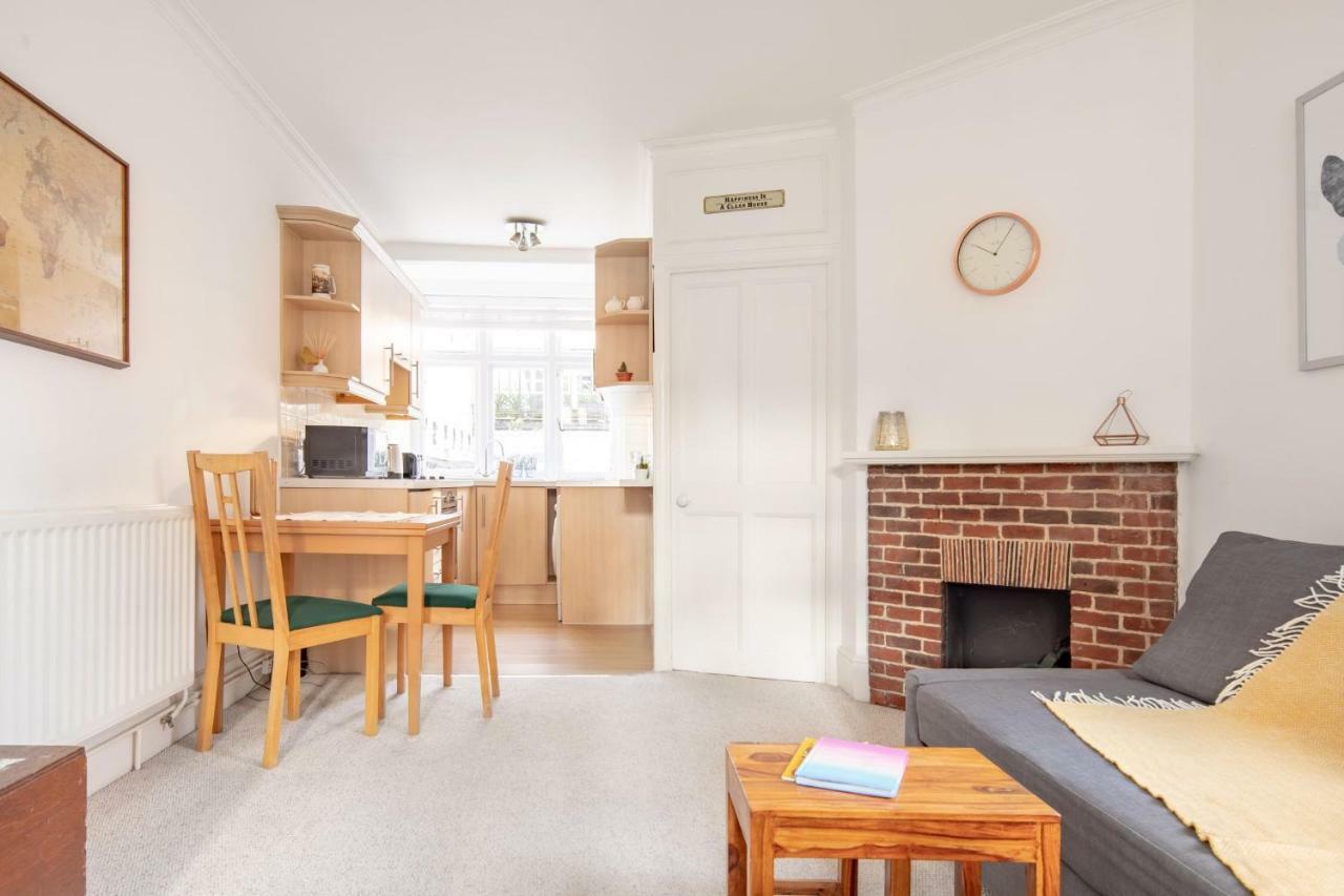 Studio In Georgian Next To Buckingham Palace