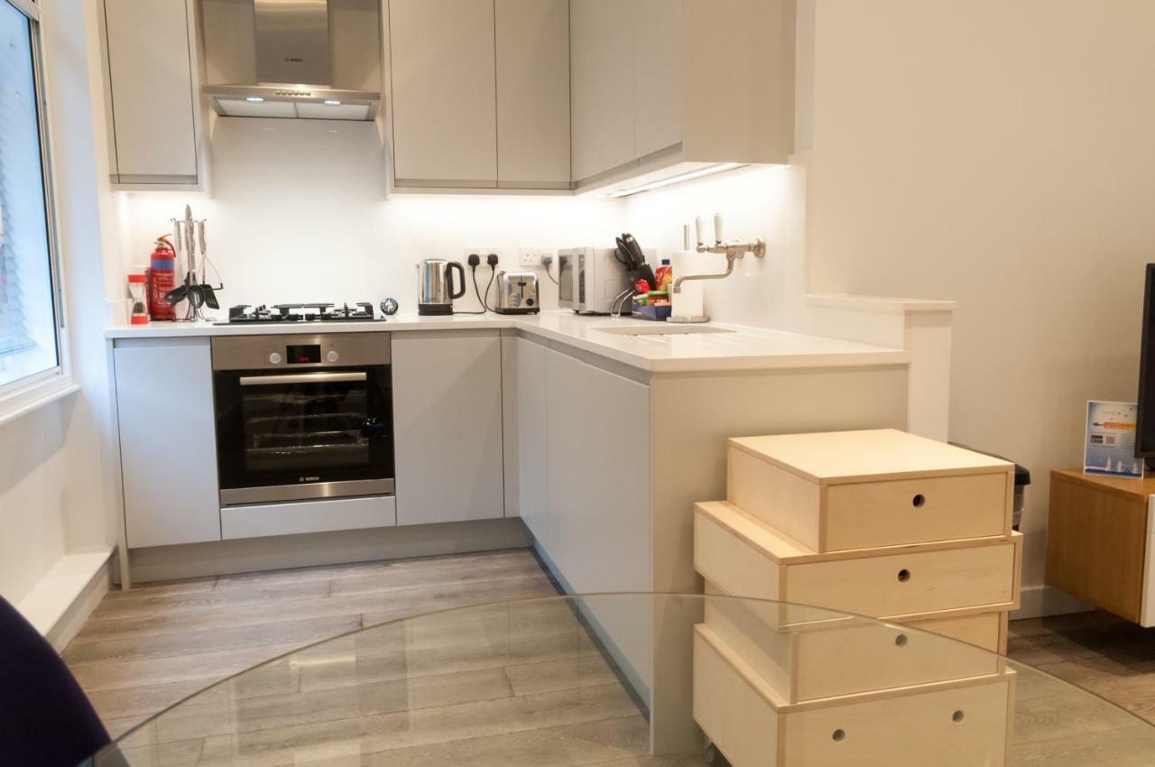 Apartment Rathbone Place London
