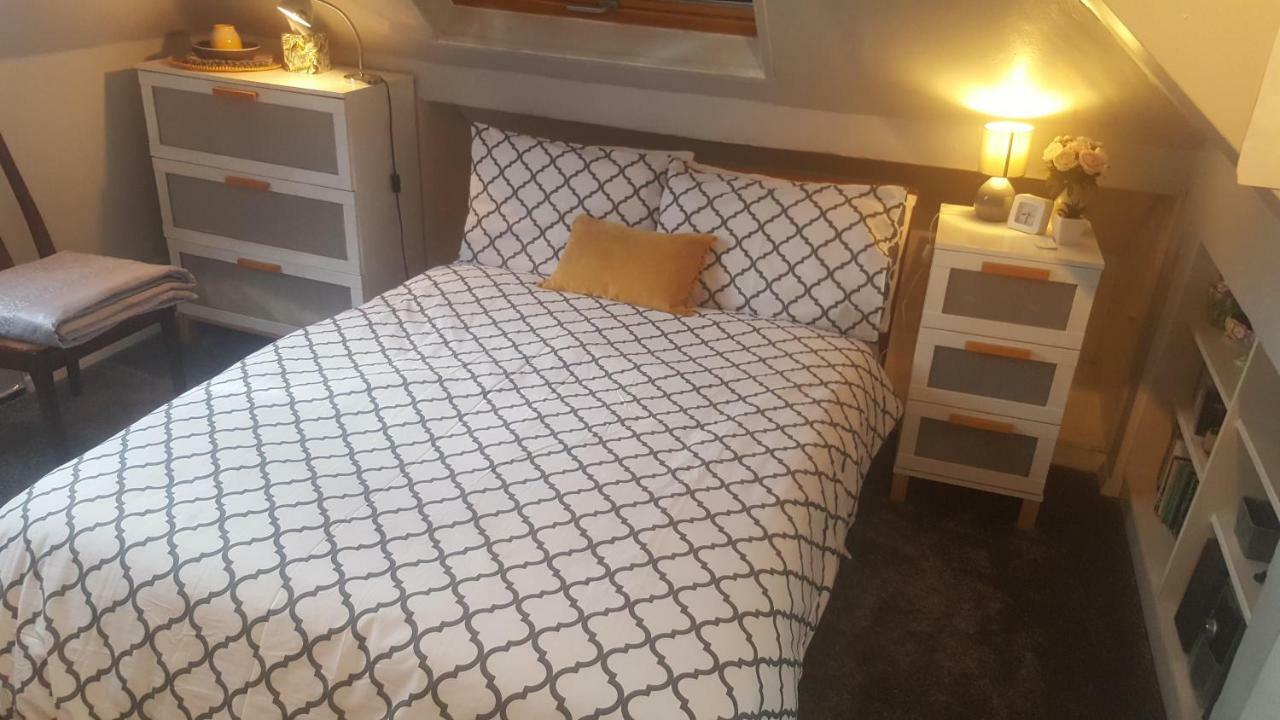 Homestay Comfy Well Located *