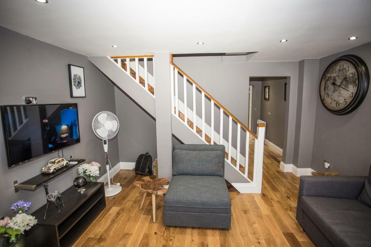Sunset Homes London