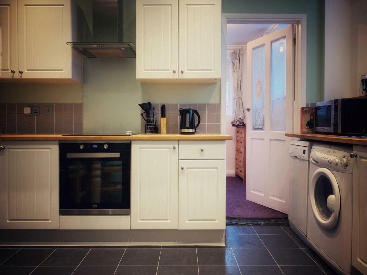 Apartment Paul's Place Near Heathrow London